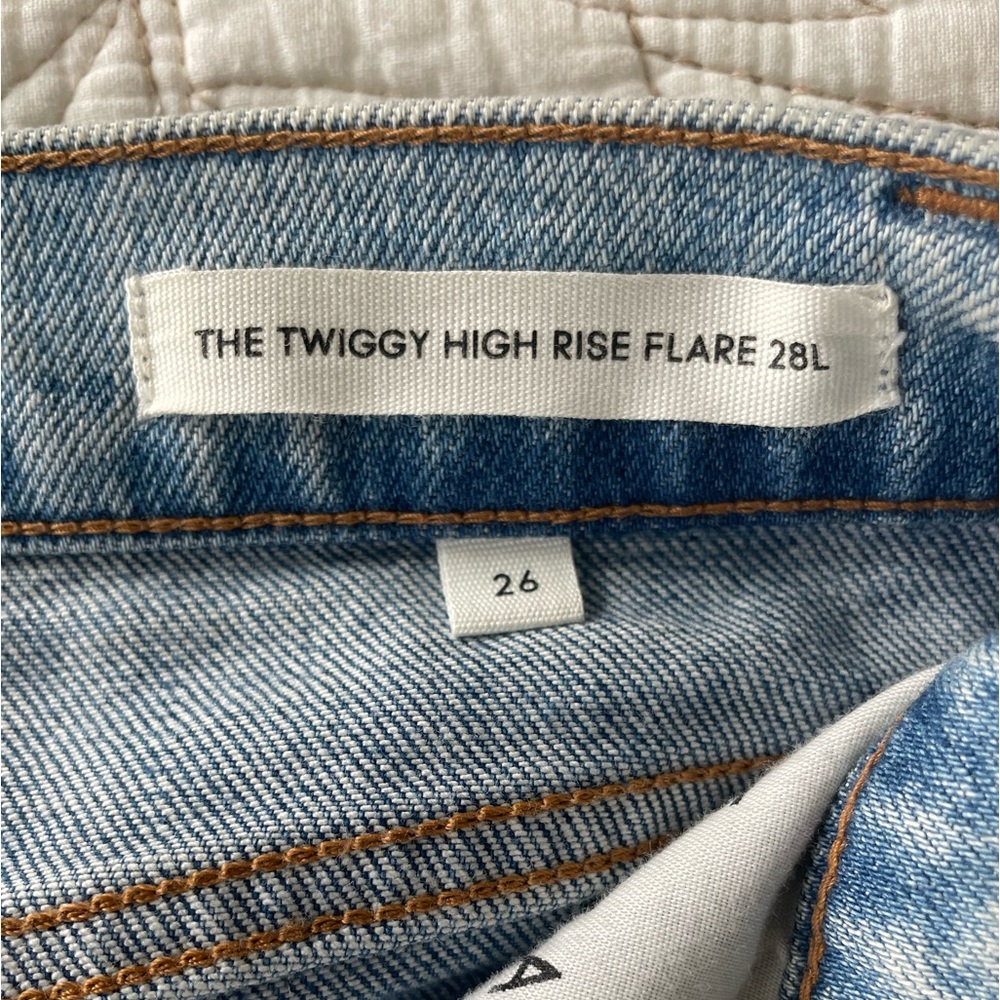 ARITZIA DENIM FORUM Twiggy High Rise Flare Size US 26 - Picture 4 of 4